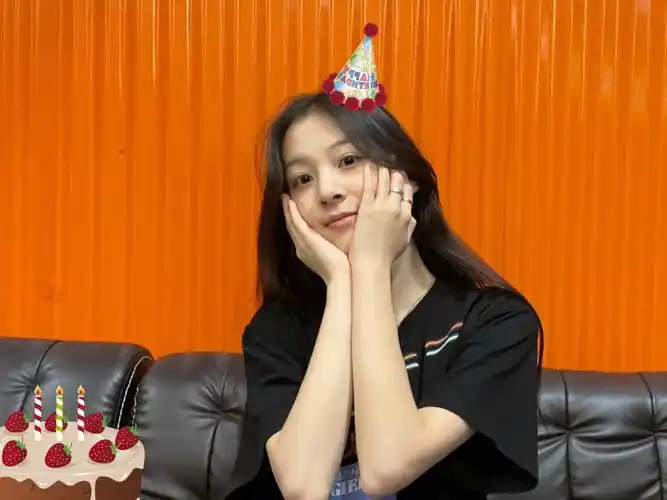 hcjt7">顾语涵,2005年2月23日出生于江苏省无锡市,中国内地影视女演员