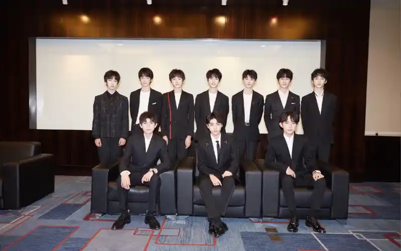 【时代峰峻】 长江国际18楼最不缺的就是故事和经历_哔哩哔哩_bilibil