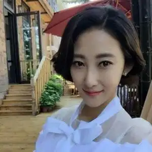 杨梓墨代言代言费多钱杨梓墨经纪人是谁杨梓墨代言电话多少