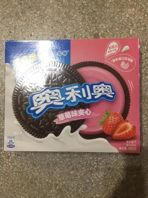 奥利奥草莓味夹心饼干