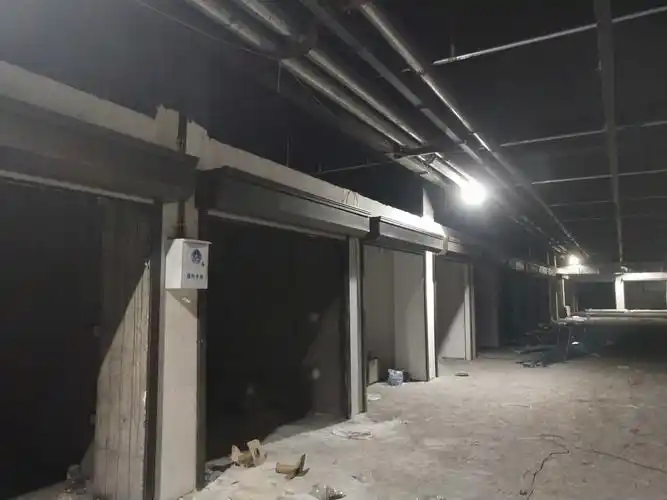 内蒙古锡林郭勒盟地下室车库卷帘门安装几