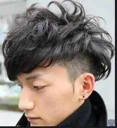 男生自然卷烫什么发型好