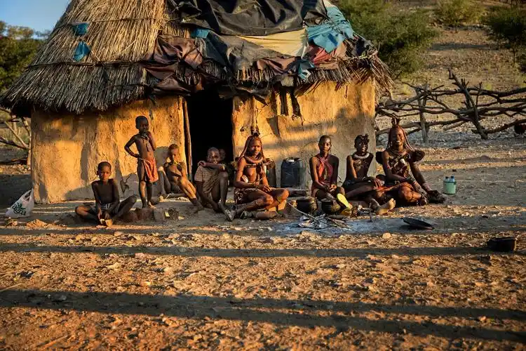 土著部落的红泥人1 - 人物类-摄影大赛2016 - 国家地理中文网