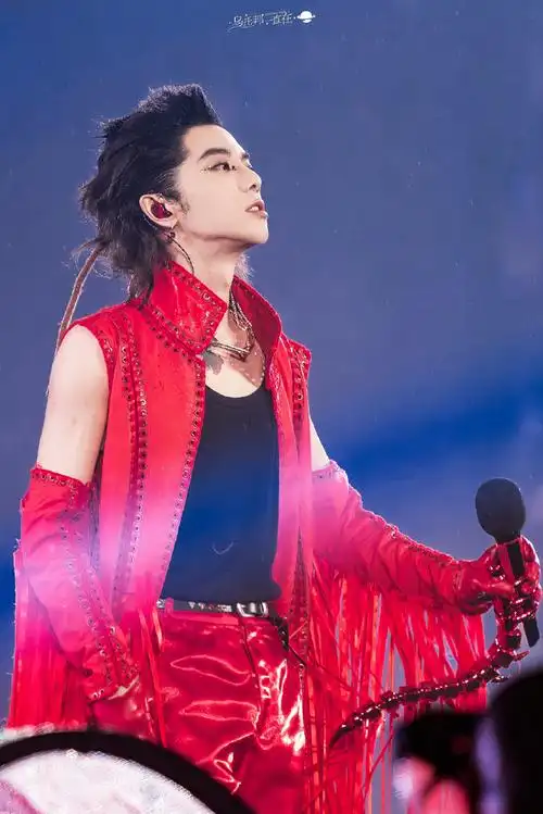 华晨宇香港演唱会##2024华晨宇火星演唱会