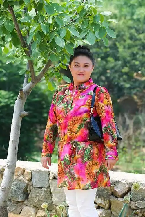 《小姨子们》杀青 杨晓丹护刘佩琦"赶尽杀绝"