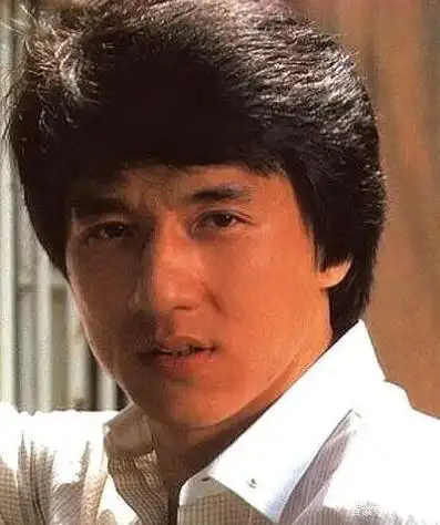 成龙自曝年轻糗事:二十几岁成暴发户,曾专门报复1个女孩