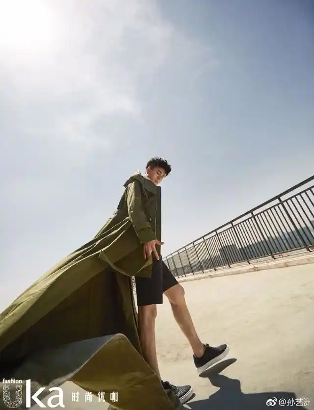 《爱情公寓》吕子乔扮演者孙艺洲自爆时尚写真,炸裂帅!