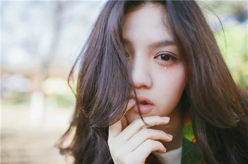 唯美伤感美女诗意写真图片