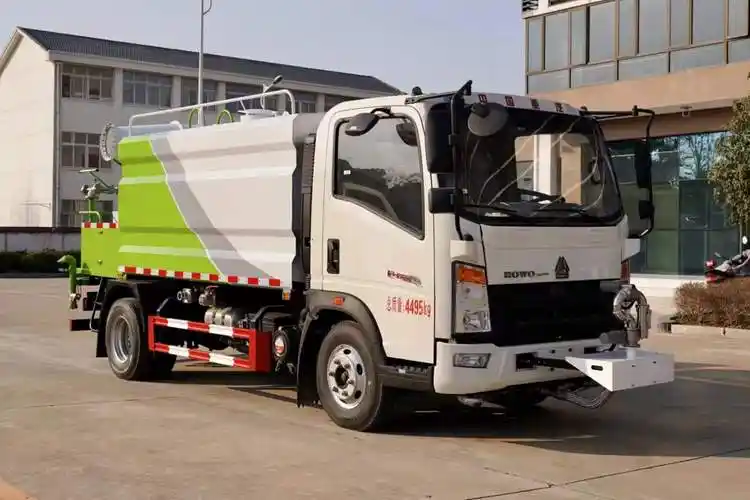 重汽豪沃7方蓝牌洒水车c照可开