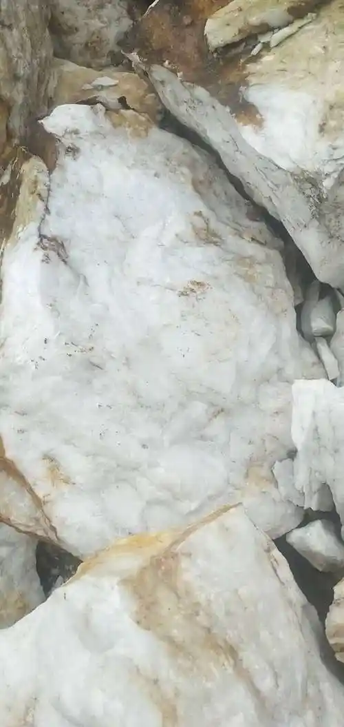 石英-白河汉骐科技有限公司-陕西白河地区长期供应石英原矿,硅≥99%