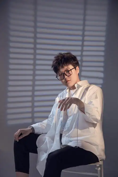 span> sup data-ctrid="svdciizp3gor">17 /sup>,中国内地原创女歌手