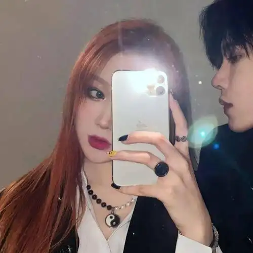 不易撞的情侣头像