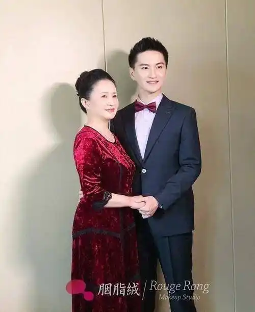 原创原创快乐星球丁凯乐结婚了童年男神迎娶圈外美女女友