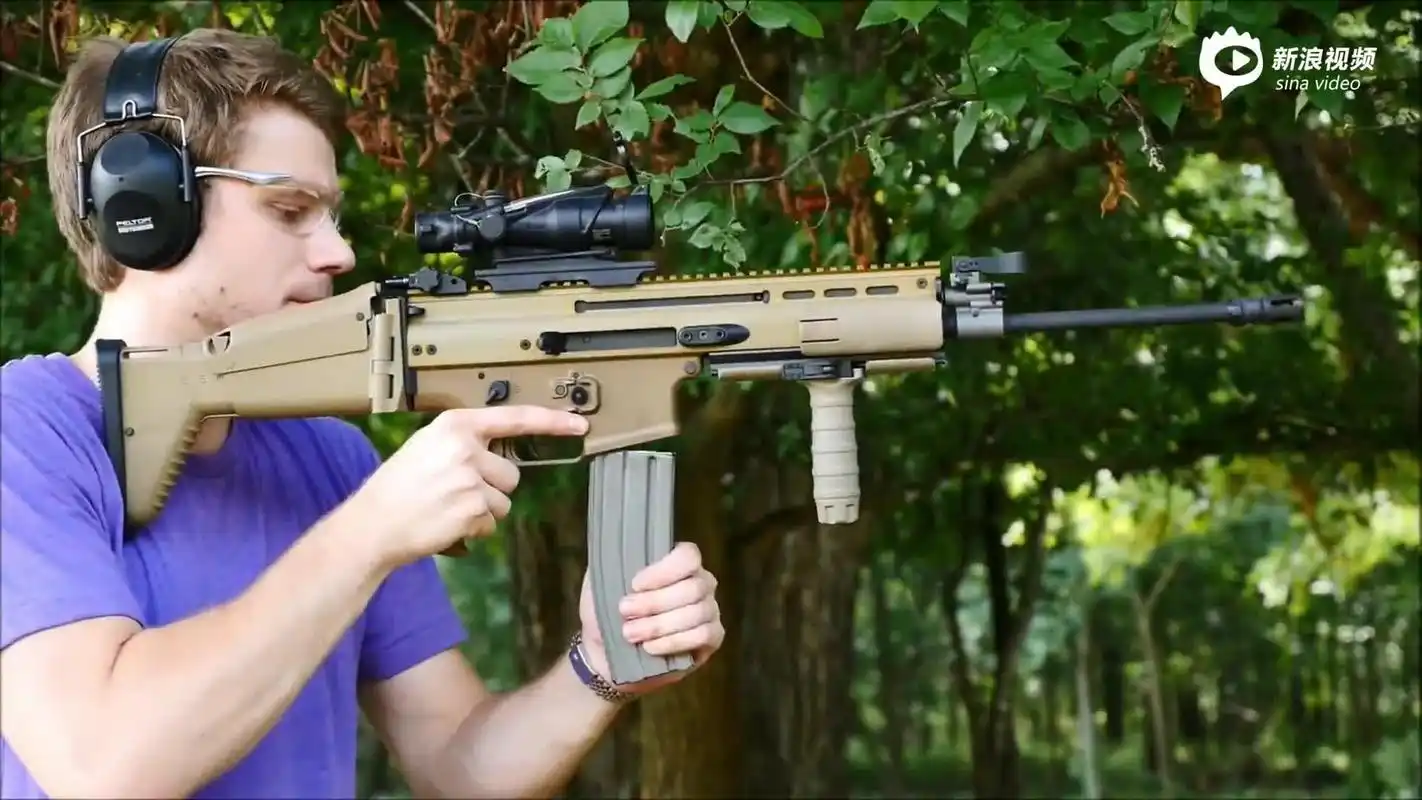 游戏中的scar步枪好用不现实中也不错看测评视频
