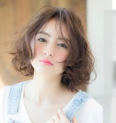 圆脸适合的发型图 彰显青春动感的少女气息-图10