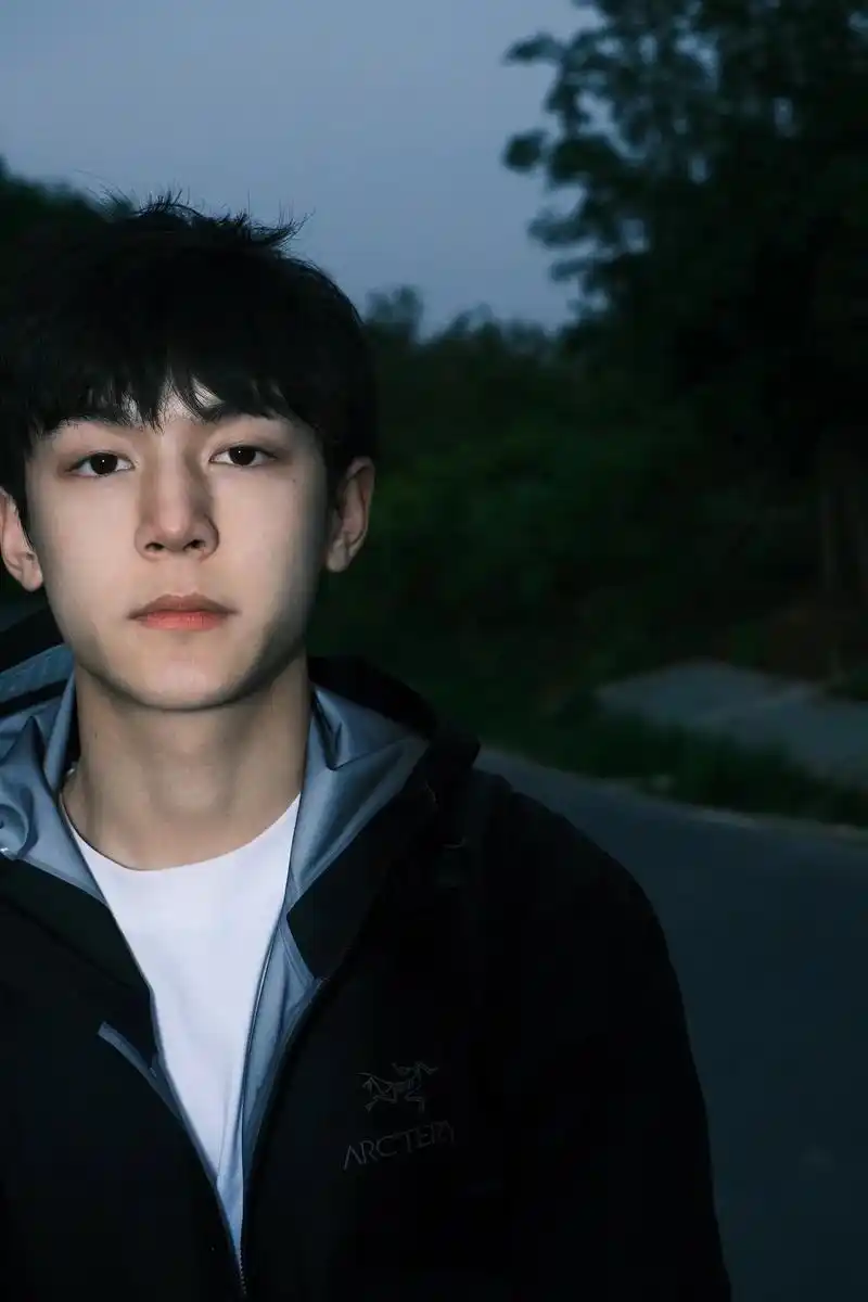 那时我19 20岁91.#小奶狗男友 #193 #男生夏日穿 - 抖音