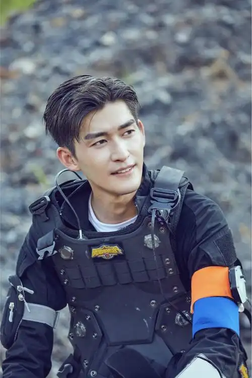 张翰陈乔恩跳闺蜜舞保持队形梗搞笑不断