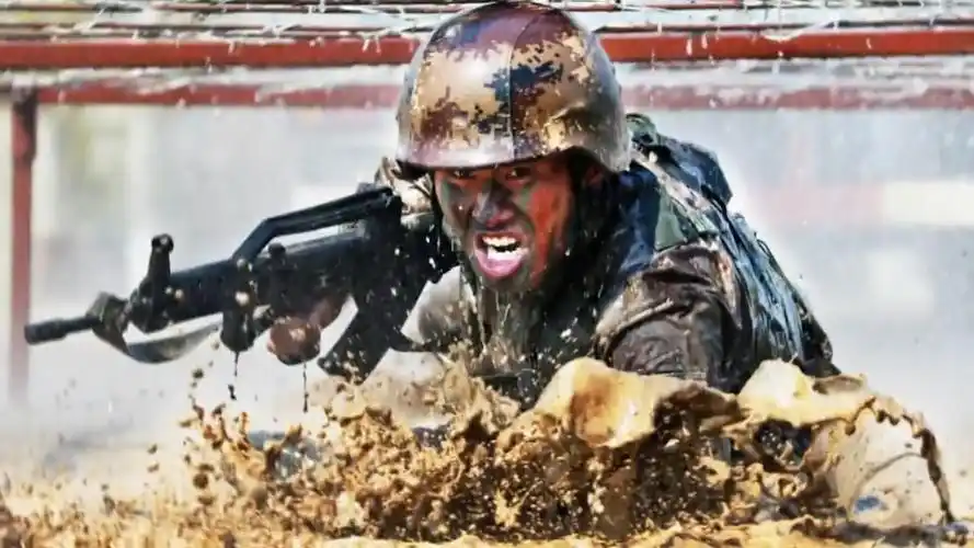 中国陆军高燃酷图,彰显军人血性本色!