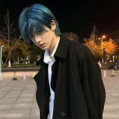 快手痞痞酷酷的霸气帅哥头像 能为一件事拼命努力真的很棒-若歆资源网