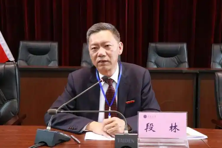 学校召开第三届教职工暨工会会员代表大会第六次会议预备会_大理大学