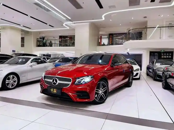 17款奔驰e300运动版,2017年8月上牌,3.4万公里,原版