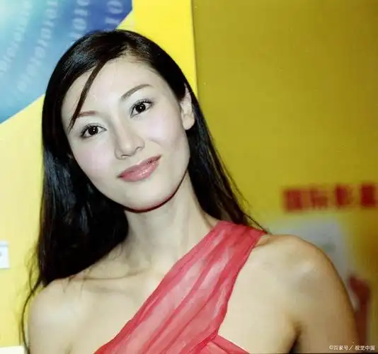 娱乐圈中从澳门走出来的三位女明星,在这三位当中你更喜欢谁呢?