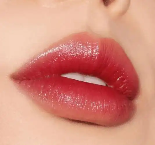 你还在画咬唇吗超美花瓣唇就靠这招渡过整个春夏了