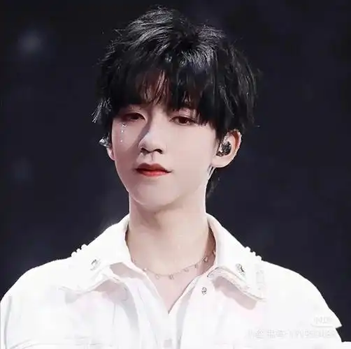 来一波贺峻霖的头像