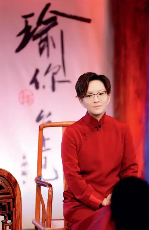 "老生"王珮瑜:让年轻人迷上"时尚范儿"京剧