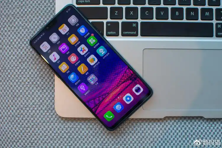 oppor15星空紫高清美图赏渐变玻璃机身惹人眼