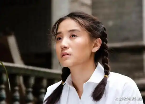 多年来桃花滚滚43岁还没结婚的小宋佳到底在等什么