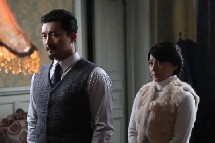 涂松岩风雷动演绎双重身份特工