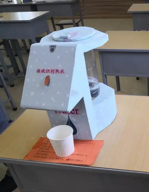 快乐发明,梦想科技——西戌镇中心校小制作,小发明科技创新作品评比