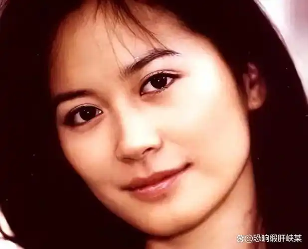 "惊鸿仙子"俞飞鸿:51岁有伴侣却至今未婚,只要爱情不要婚姻?