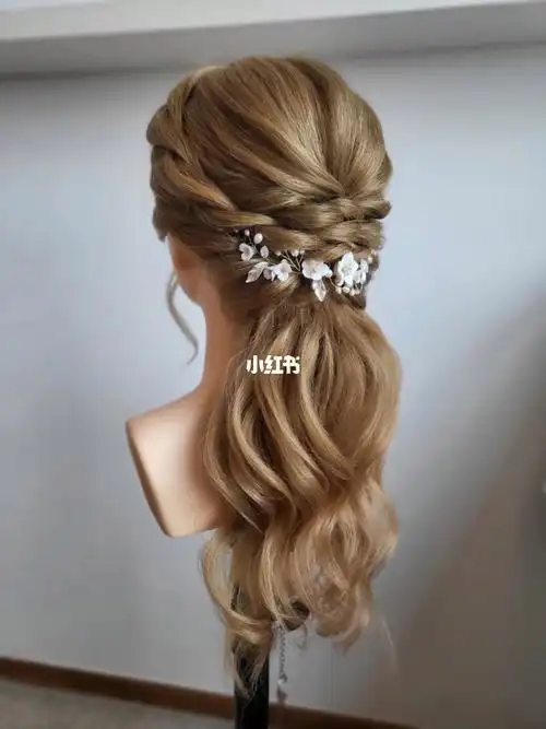 新娘跟妆  #新加坡  #新加坡新娘  #新娘发型  #新娘半披造型  #半