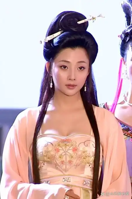 公元719年,在蒲州永乐县,杨家迎来了一个才华横溢的女娃