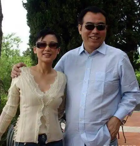 陈红24年生下2个儿子,对陈凯歌不离不弃,她赢在了哪里?