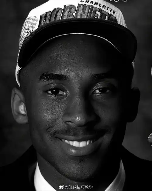 分享一组科比高清黑白照,mamba forever!_高清图集_新浪网