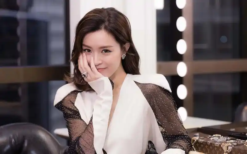 文咏珊图片高清桌面壁纸