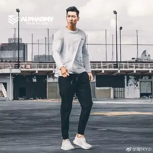 高186cm重160斤,东北大汉变身筋肉型男