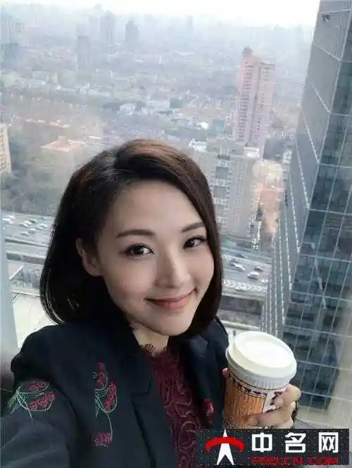 我的前半生薇薇安是谁演的她最后的结局是什么