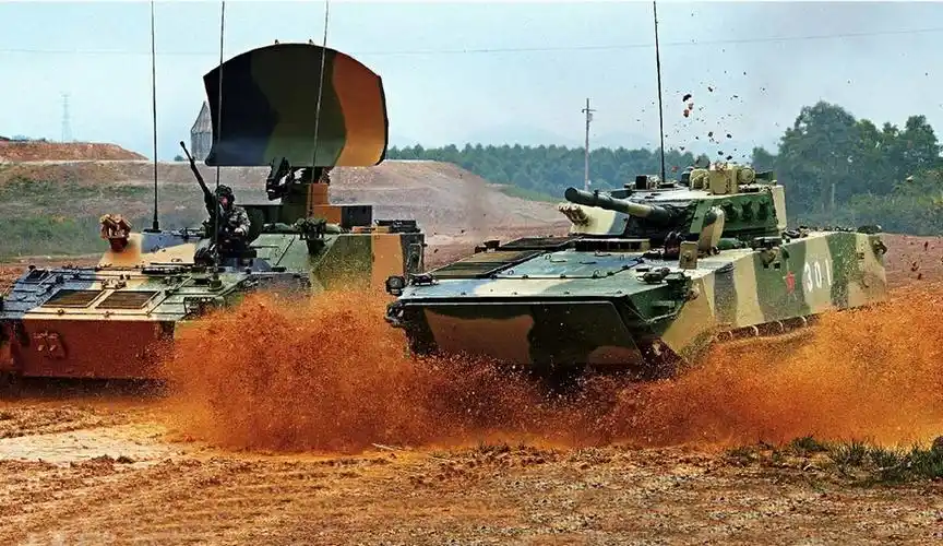 开眼了:中国陆军主战装备酷图集中曝光