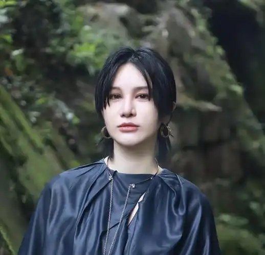 被高估的5位歌手有人演唱像是在做法有人爆火全靠氛围