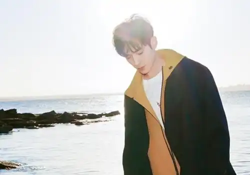 个性帅气朱一龙图片_一次回头都迷人