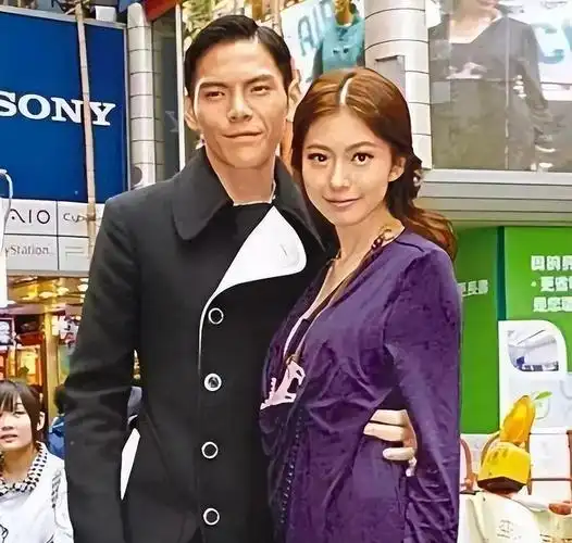 回顾向佐7次恋爱全被向太拒之门外凭啥郭碧婷能成功入豪门