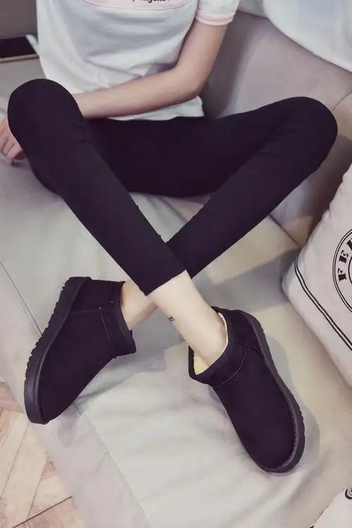 雪地靴女2020新款学生户外防水短筒平底加绒保暖棉鞋防滑圆头中帮