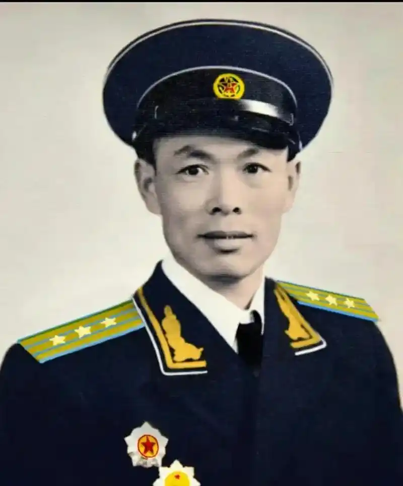 节选14位55年授衔的上校