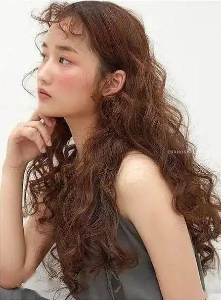 "夏日轻盈"纹理烫_卷发_自然_氛围