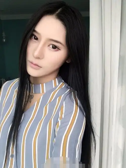 变形计:富二代女孩"霸气"怼校长,站姿很嚣张,网友:吓到了