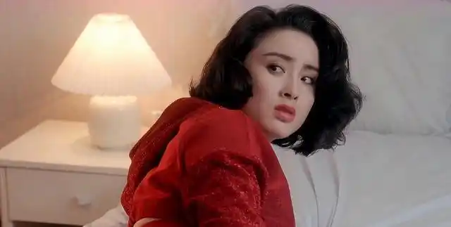 连载5王晶不服周润发赌神被压重金挖走周星驰还让陈法蓉献红唇